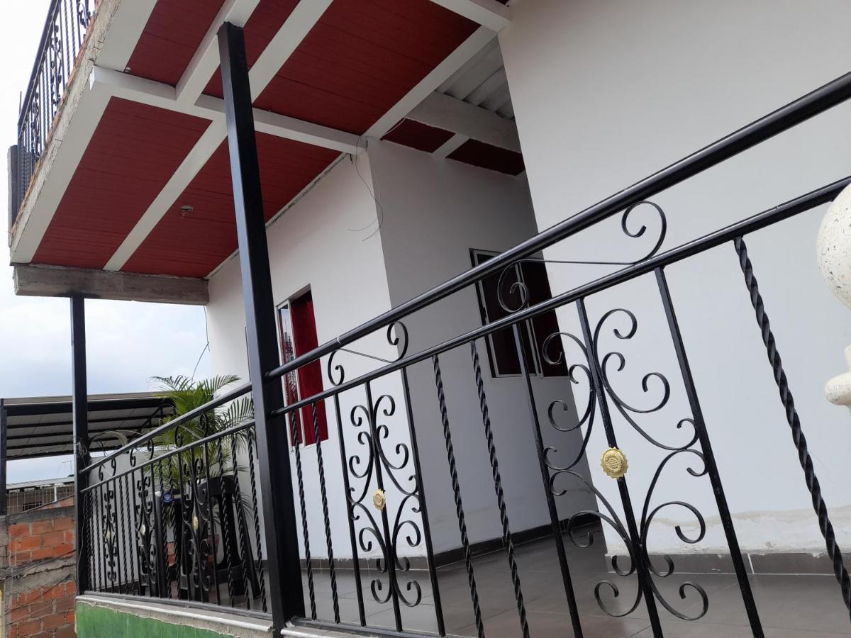 Apartaestudios El Jardin 2 Cali Luaran gambar