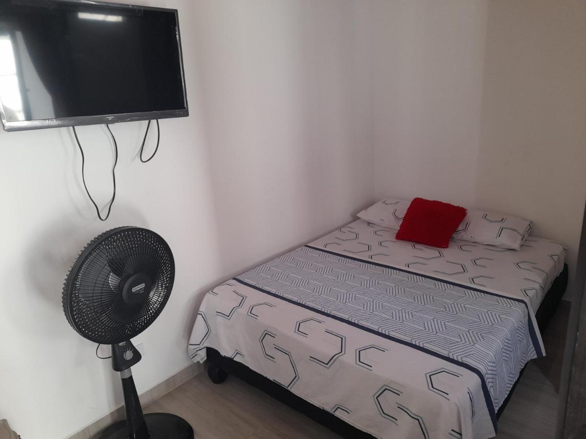 Apartaestudios El Jardin 2 Cali Bilik gambar