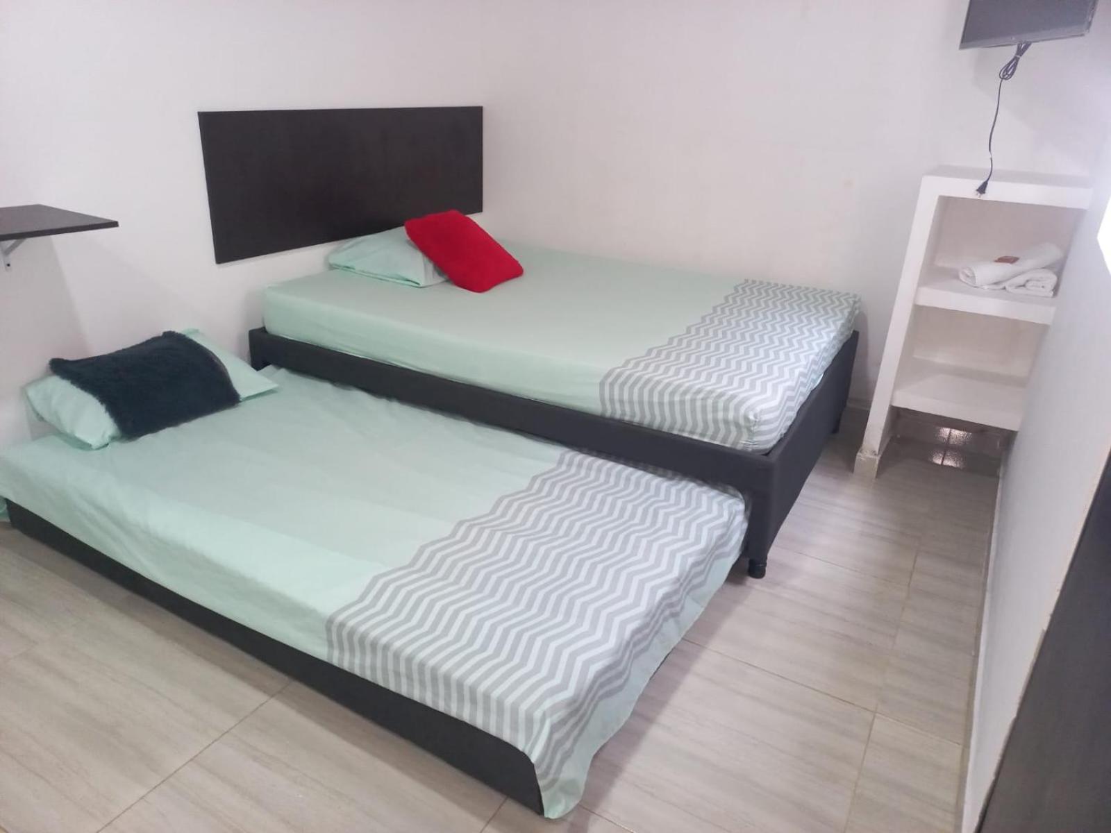 Apartaestudios El Jardin 2 Cali Bilik gambar